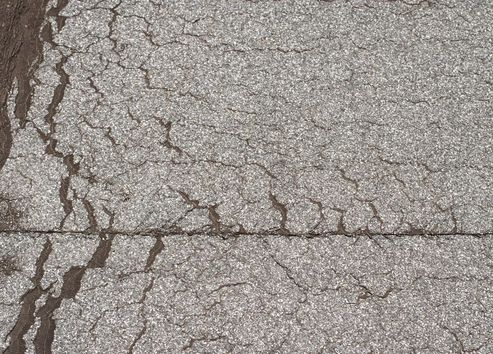 Daklekkage door scheuren in plat dak Terborg Losliggend dakleer op plat dak in Terborg